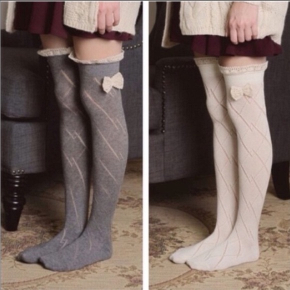 BLACK FRIDAY SALE! Knee high boot socks with lace and bows - Picture 2 of 2